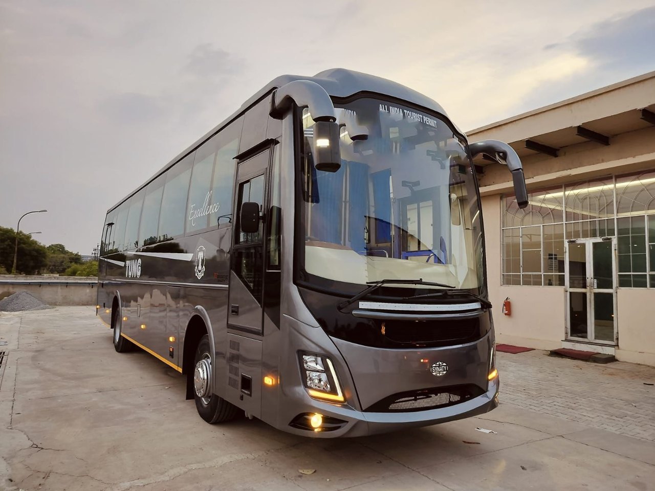 Luxury Coach